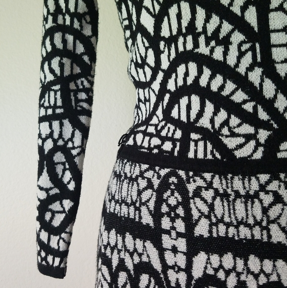 Carmen Marc Valvo Dress - Picture 4 of 7